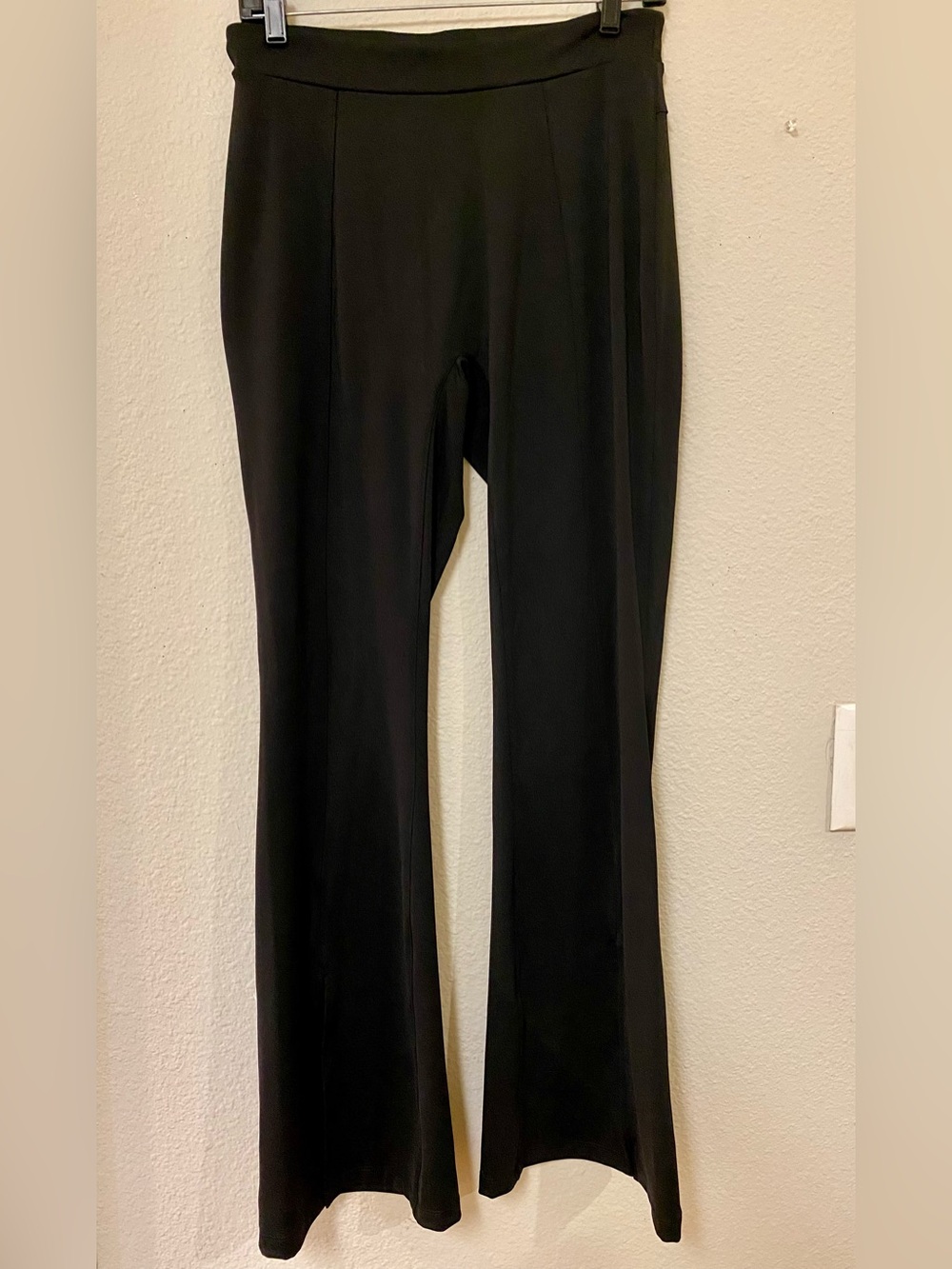 Shapellx Black Stretch Split Flare Active Pants - Size Large - EUC!